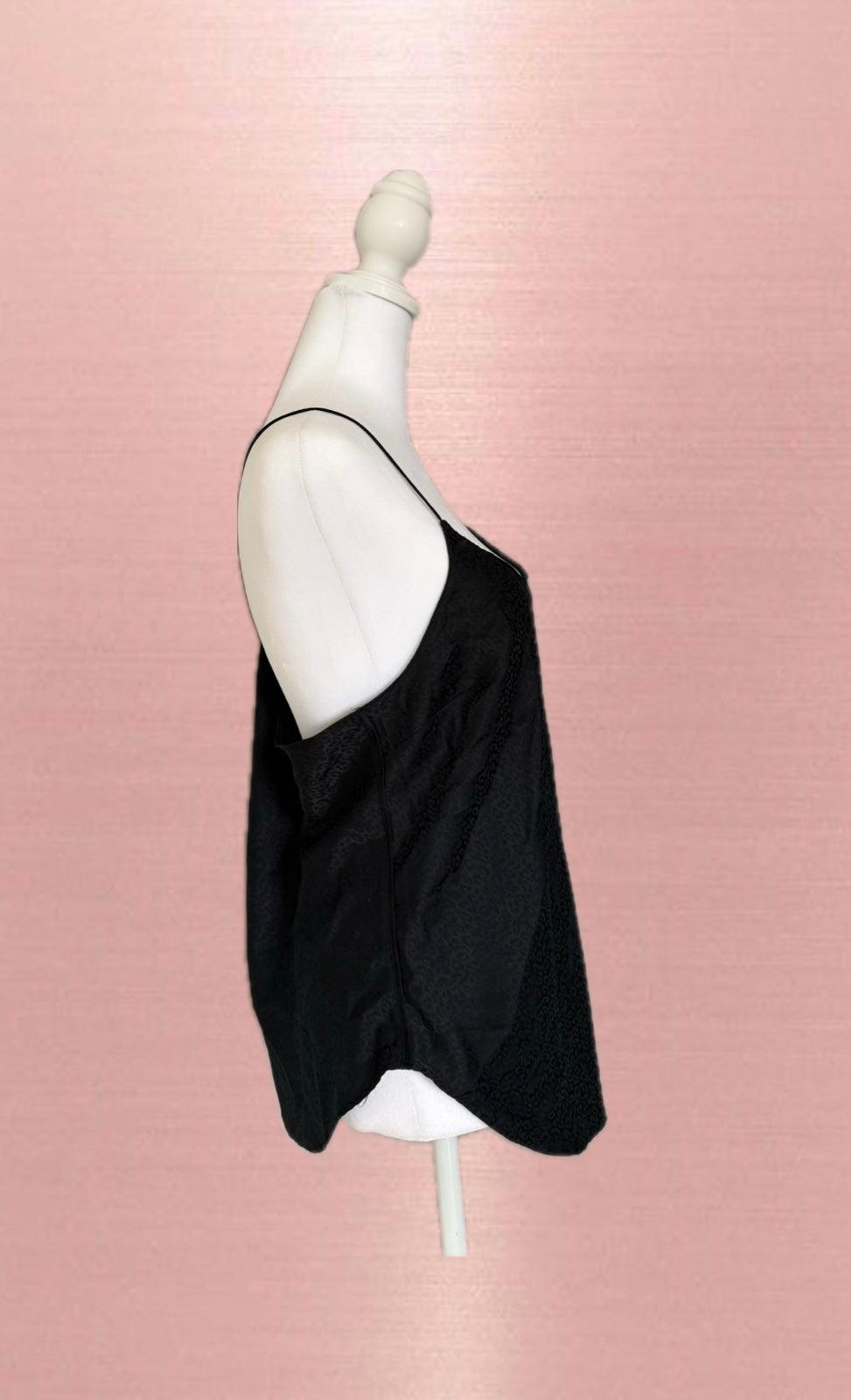 Chic V.S. top